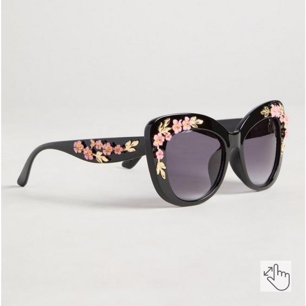 NWT Torrid Plus Size Black Cat Eye Sunglasses with Blush Rosettes & Gold Leaves